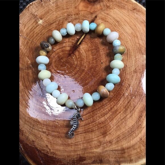 Turquoise Blue Amazonite Stretch Bracelet, NEW - Picture 1 of 2